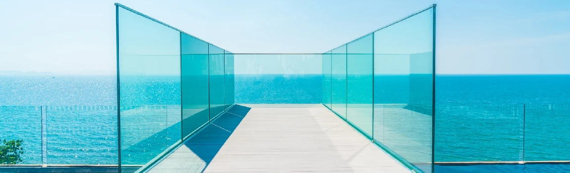Customized Glass Pool Fence Repair Services in Lakeside