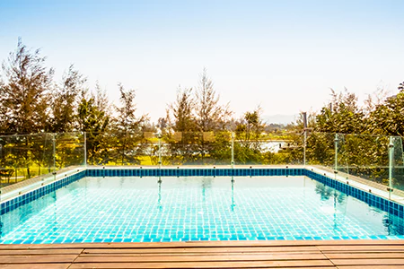 Cost of Glass Pool Fence Repair in Lakeside